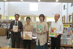 第12回図書館フェスティバル実行委員会寄贈図書採納式2