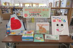 第12回図書館フェスティバル実行委員会寄贈図書採納式１